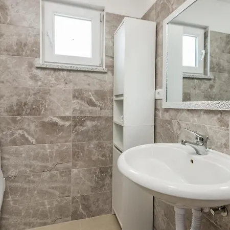 Дом отдыха Beautiful In Rastane Donje With Kitchen Donje Rastane